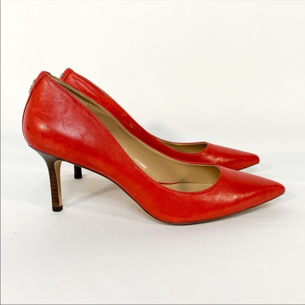 LN Lauren Ralph Lauren Red Adena Pump 8.5